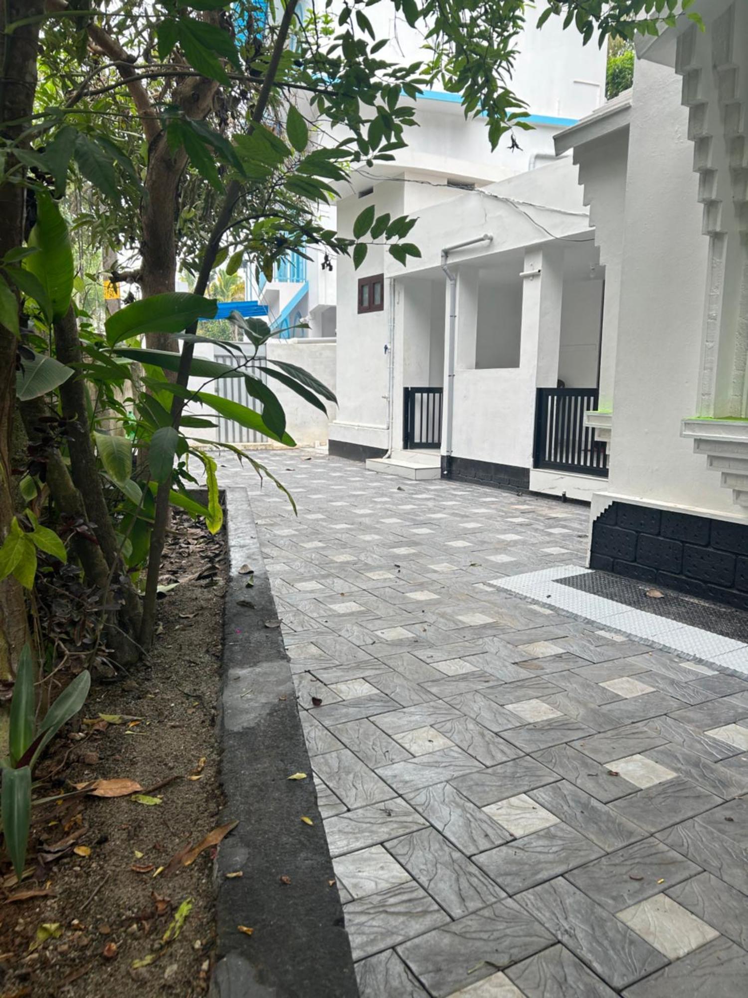 瓦尔卡拉Cozy Nest公寓 外观 照片